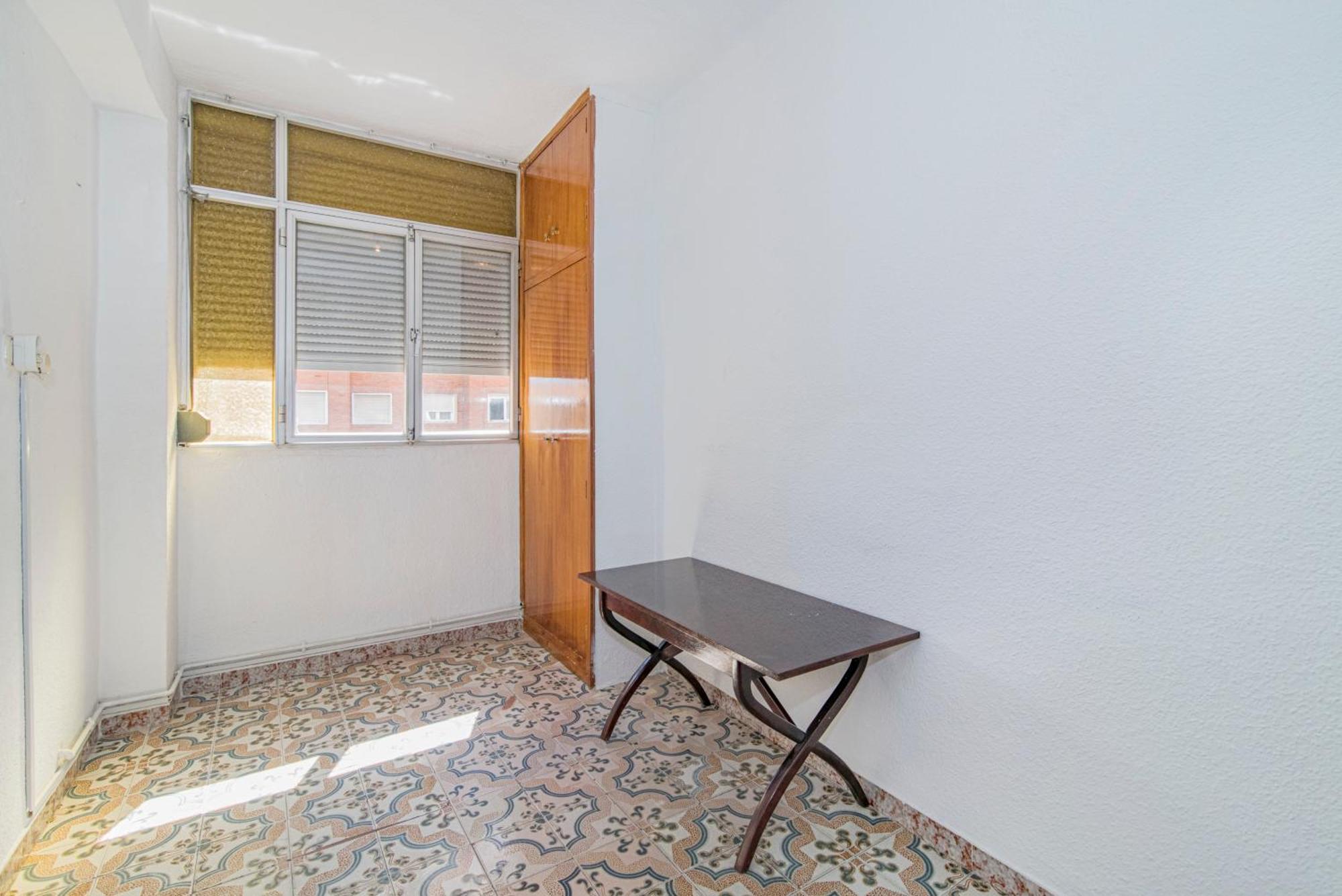 Delfin Retreat Con Terraza Junto A Parada De Metro Γρανάδα Εξωτερικό φωτογραφία