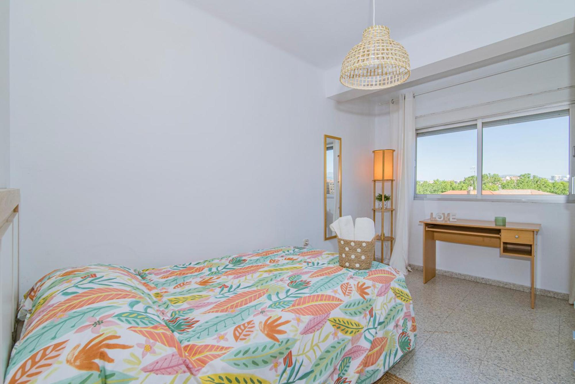Delfin Retreat Con Terraza Junto A Parada De Metro Γρανάδα Εξωτερικό φωτογραφία